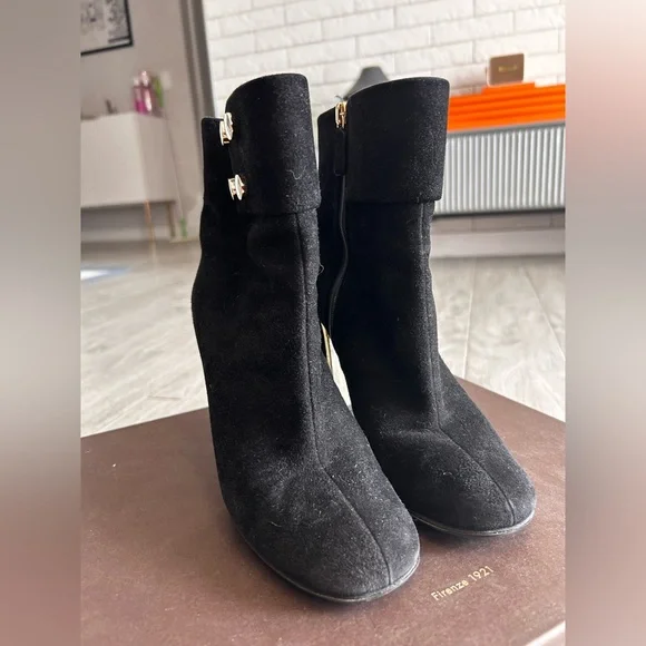 GUCCI ANKLE BOOTS - Picture 4 of 10